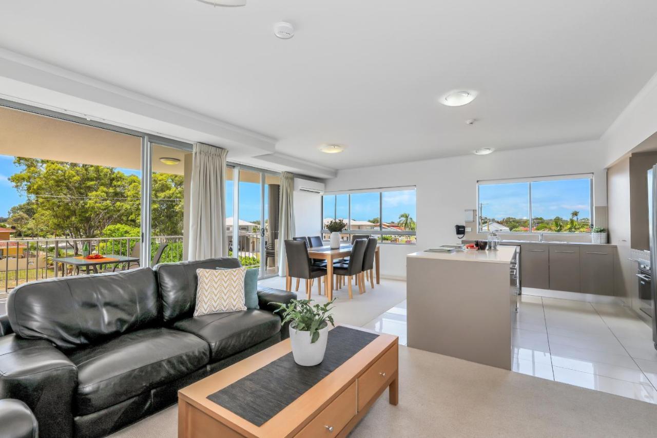 On The Bay Apartments Bongaree Екстериор снимка