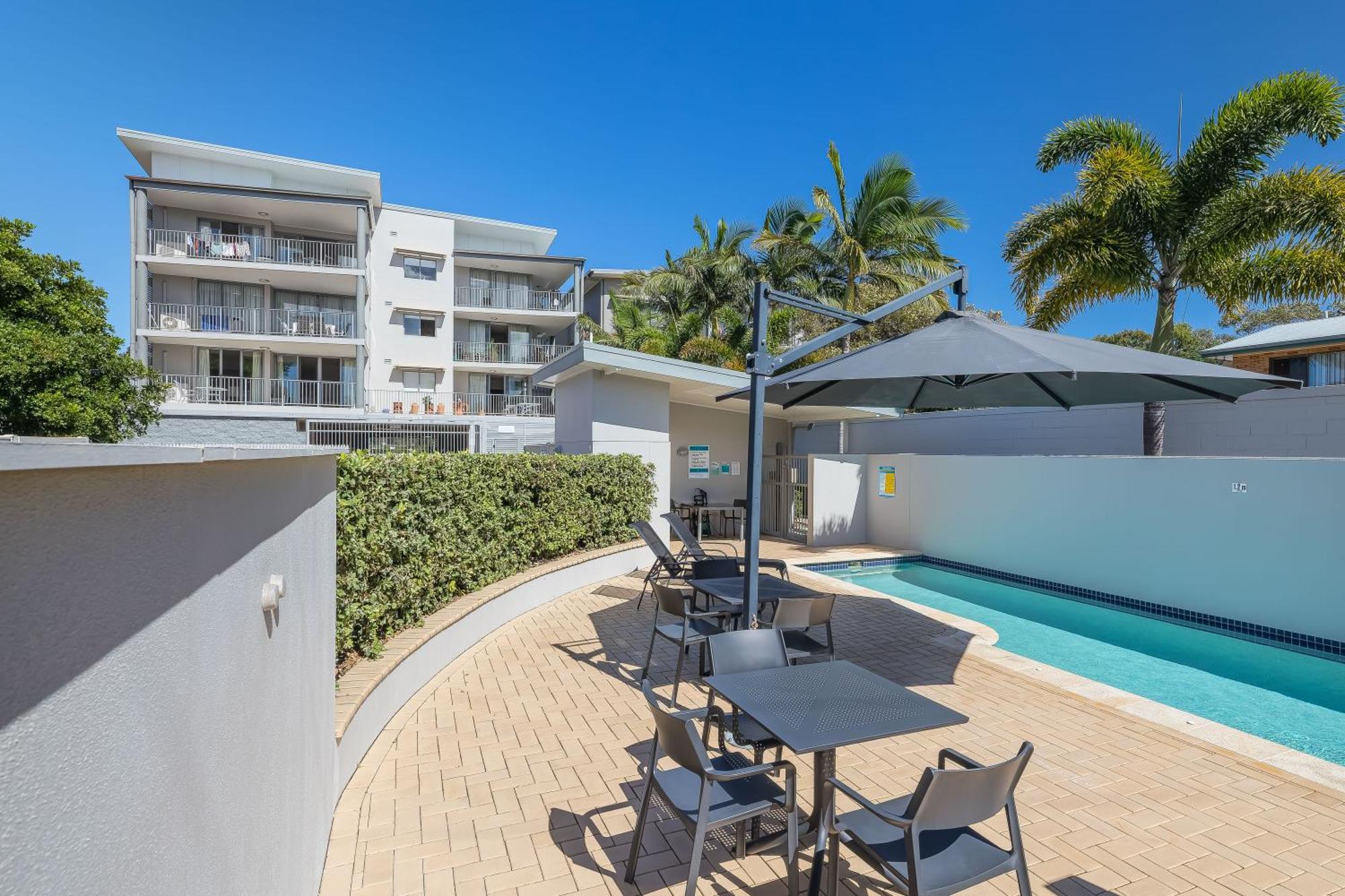On The Bay Apartments Bongaree Екстериор снимка
