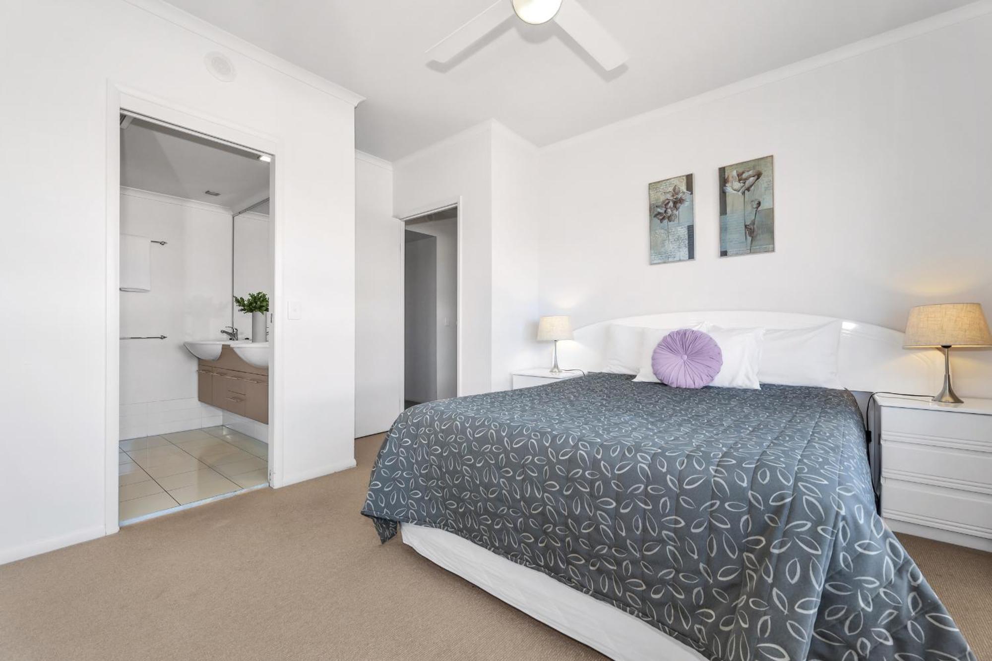On The Bay Apartments Bongaree Екстериор снимка