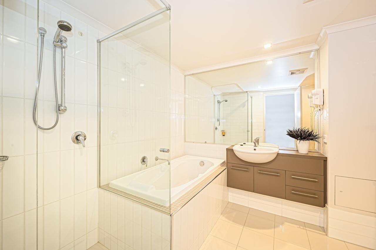 On The Bay Apartments Bongaree Екстериор снимка