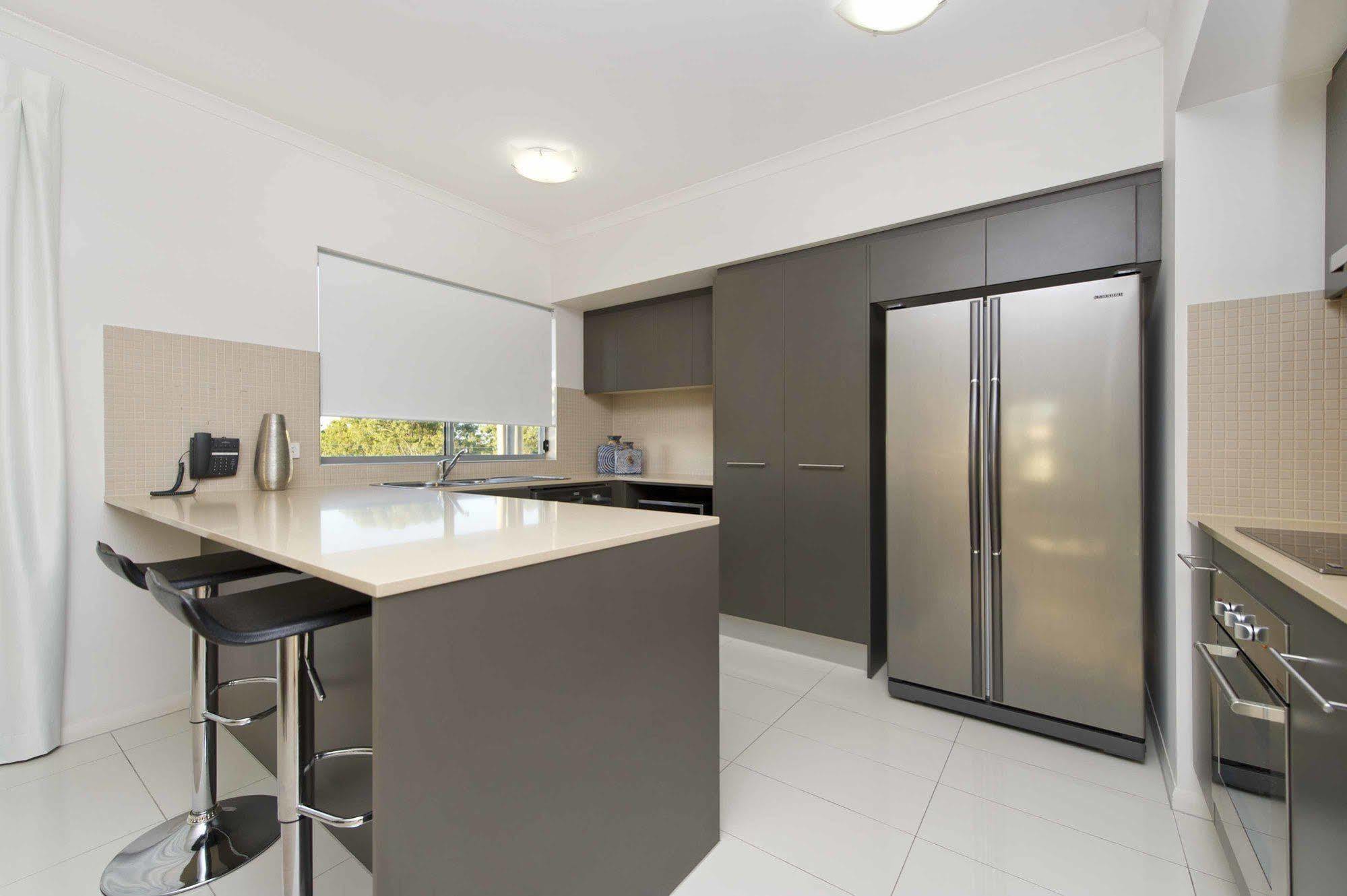 On The Bay Apartments Bongaree Екстериор снимка